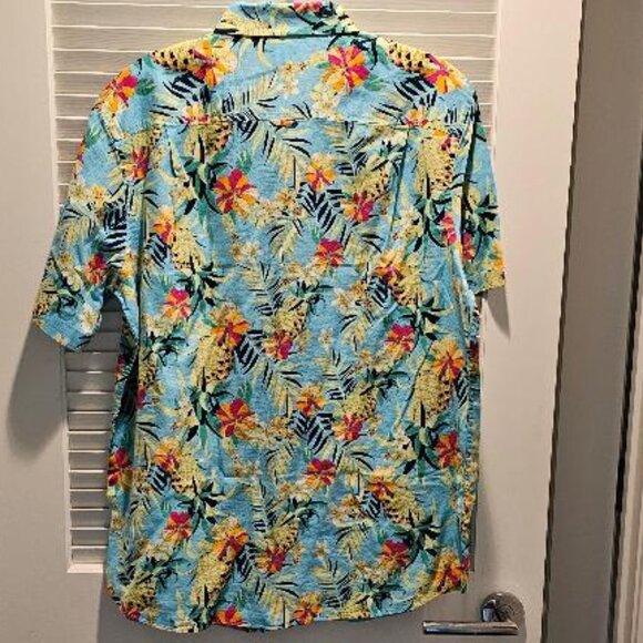 CLUB ROOM - Island Blue Tropical Shirt - XL - NWT - Picture 3 of 3